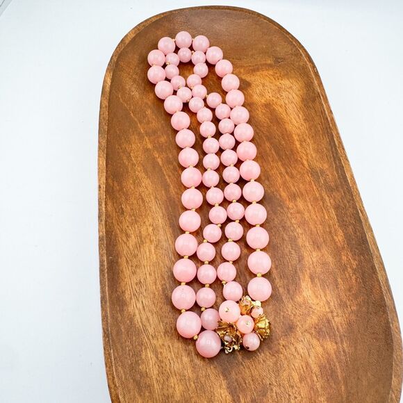 Vintage Pink Lucite Bead Necklace – Double Strand Retro Bubblegum Glam Barbie - Picture 9 of 11